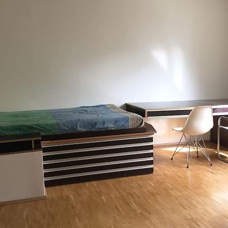 וינה Room In Maisonette With Garden, Parking Place מראה חיצוני תמונה