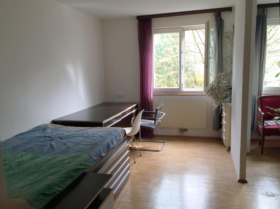 וינה Room In Maisonette With Garden, Parking Place מראה חיצוני תמונה